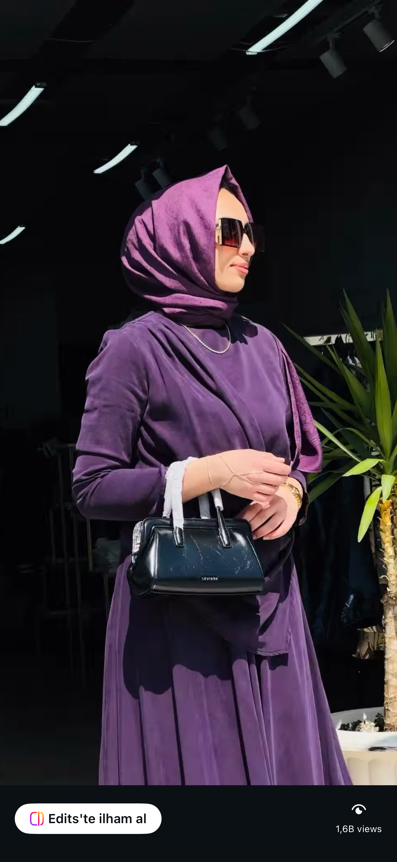 BROŞ DETAYLI ETEK TAKIM