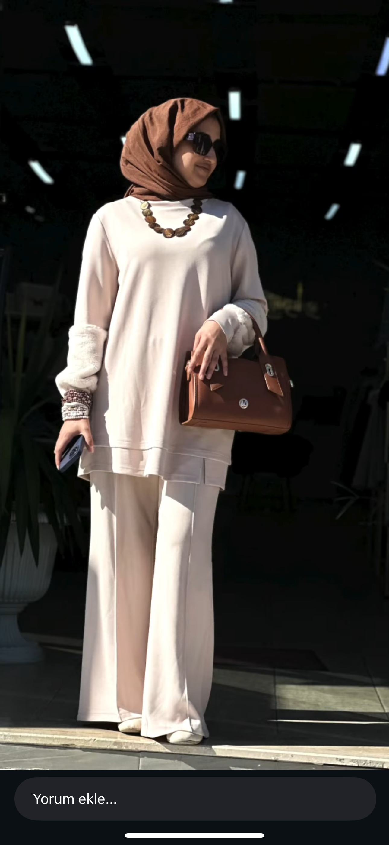 KOLU KÜRK DETAYLI TAKIM