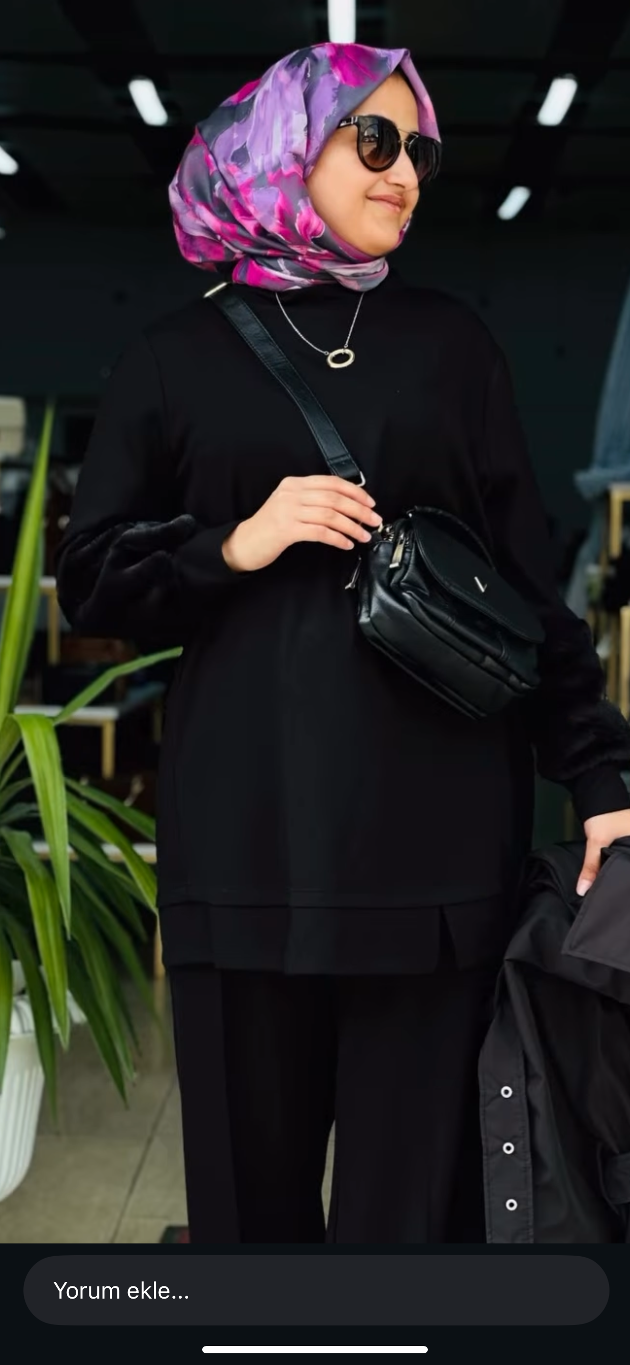 KOLU KÜRK DETAYLI TAKIM