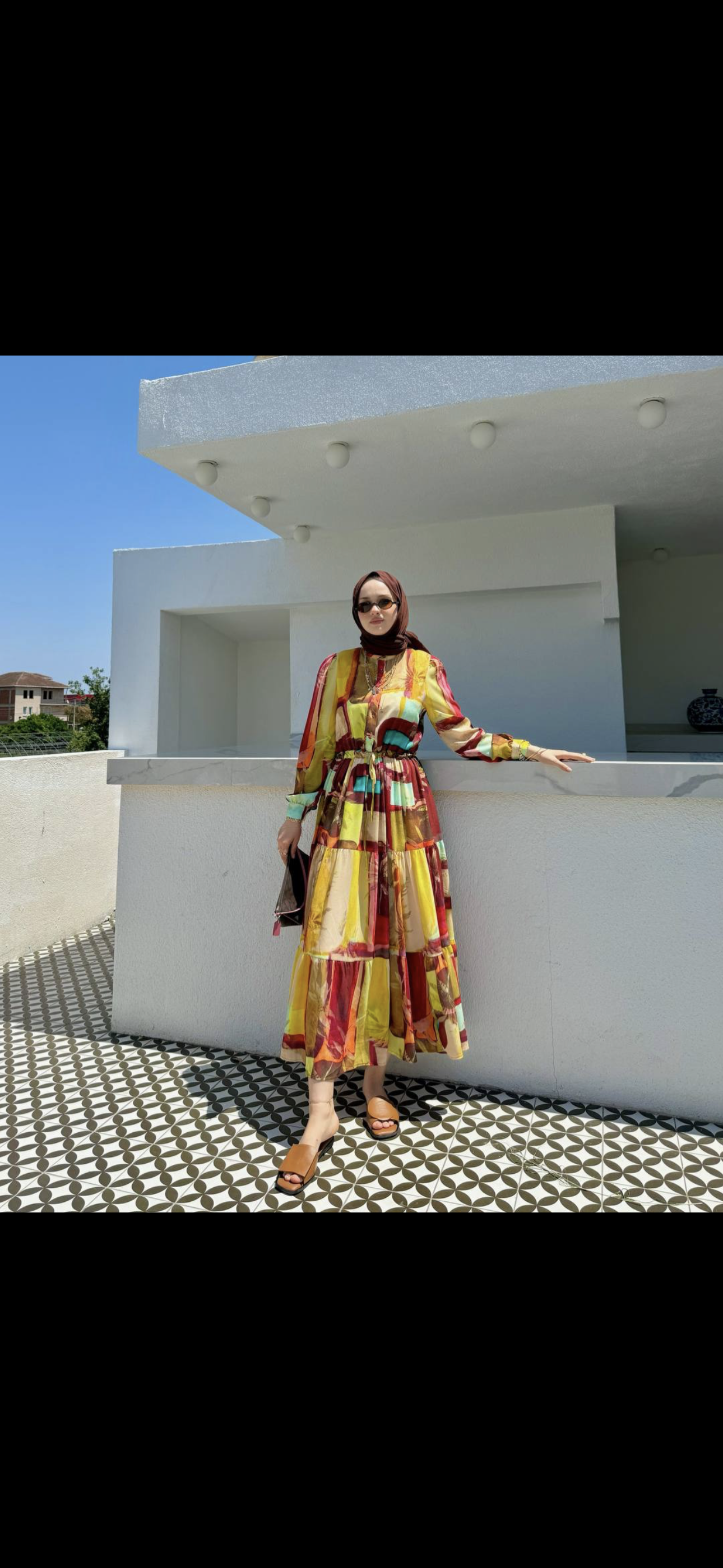 BELİ KUŞAKLI ELBİSE