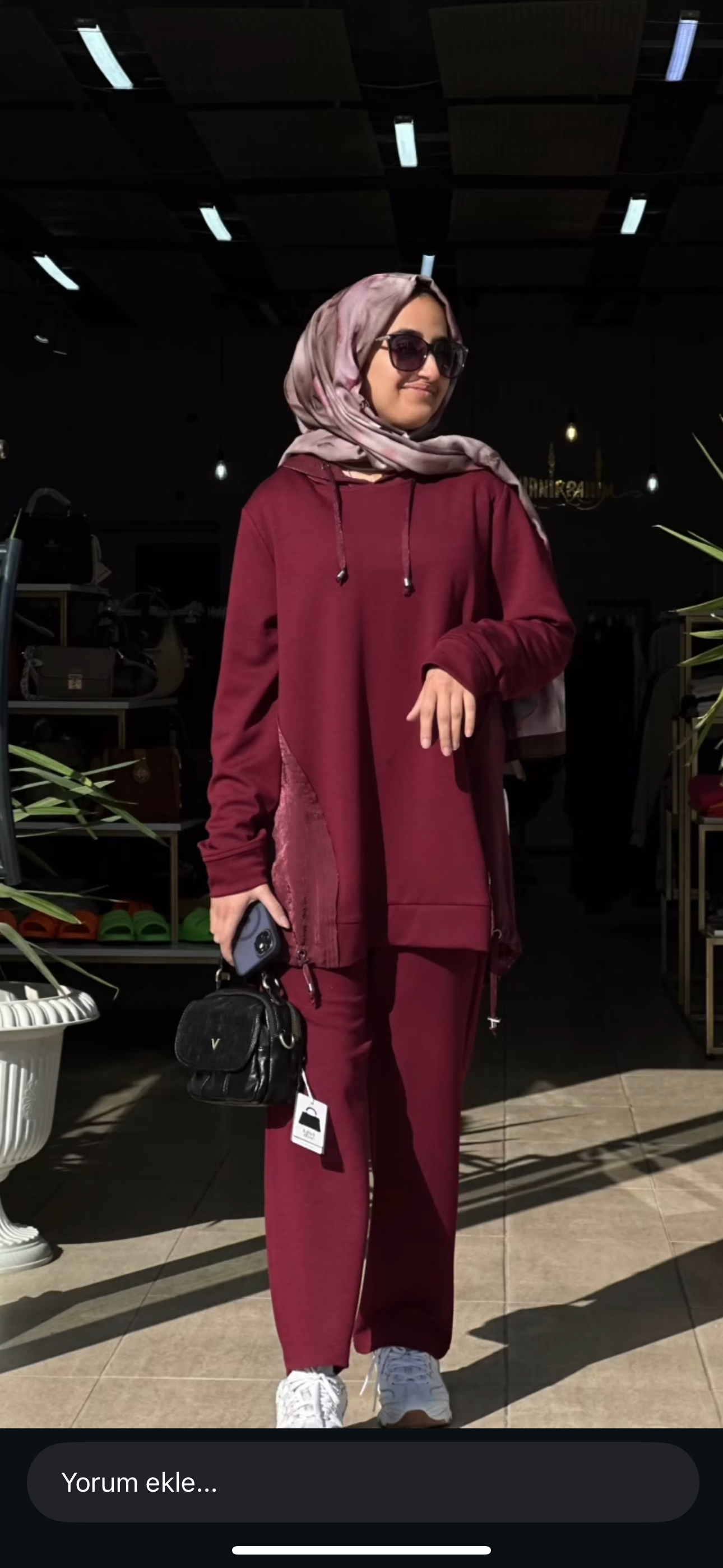 ARKASI ORGANZE DETAYLI SPOR ŞIK TAKIM