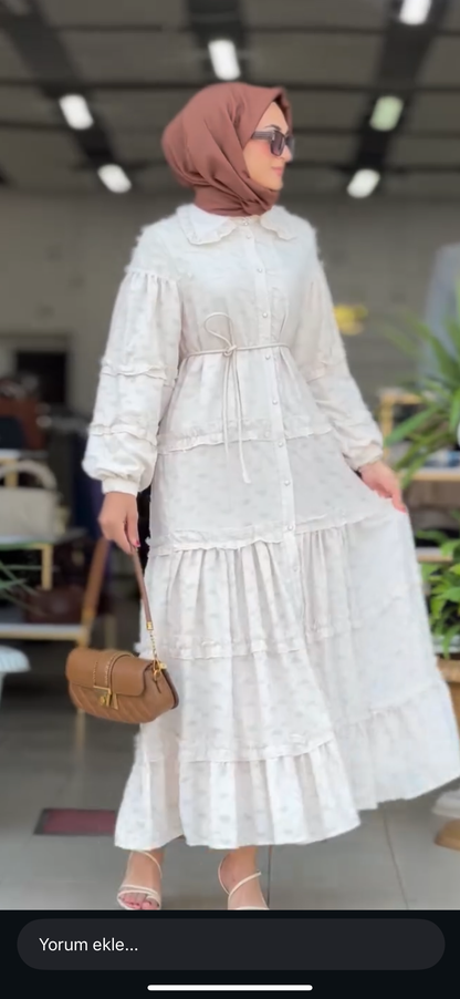 DÜĞMELİ ELBİSE
