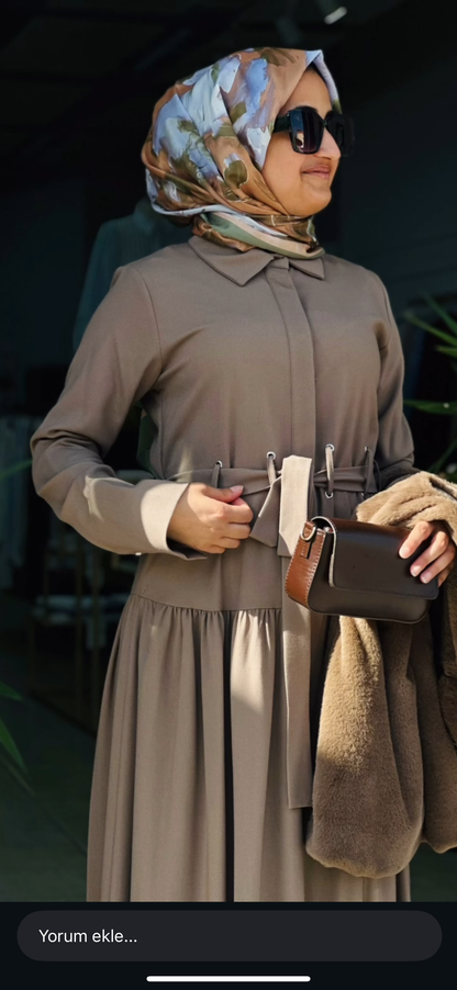 BELDEN KEMER DETAYLI ELBİSE